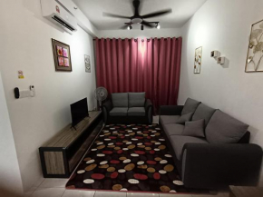 Naanee Homestay near Putrajaya Cyberjaya - musleem only
